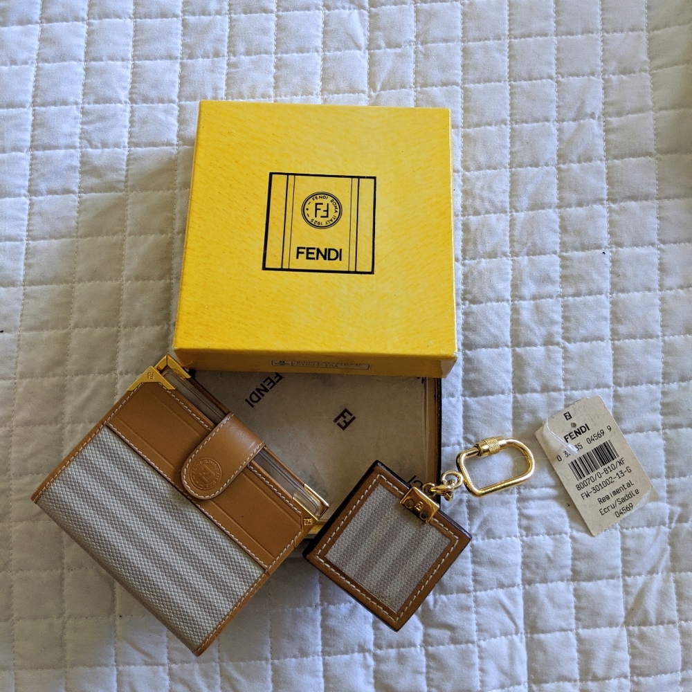 Vtg NEW Fendi card holder wallet Pequin Keychain